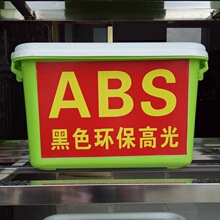 理想汽车复刻尚格云顿沃尔沃经典一字马广告：演员谢苗脚踩两台L9打太极